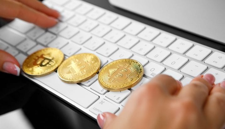 Erfahren Sie, wie Sie durch das Investieren in Kryptowährungen potenziell hohe Gewinne erzielen können.