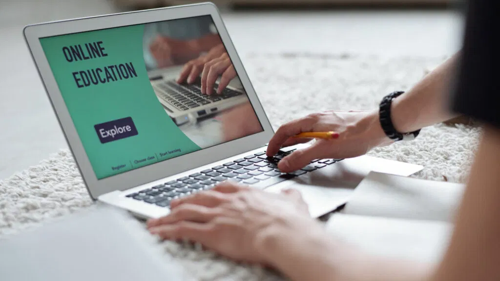 Von der Planung bis zur Profitabilität - Wegweiser für erfolgreiche Online-Kurse und Webinare